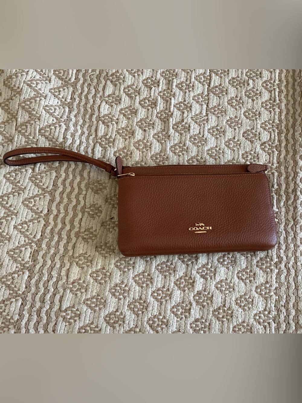 Coach brown and good double zipped wallet